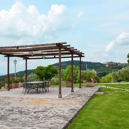 Sleeps 10 Pool Air Con Wifi Toscella